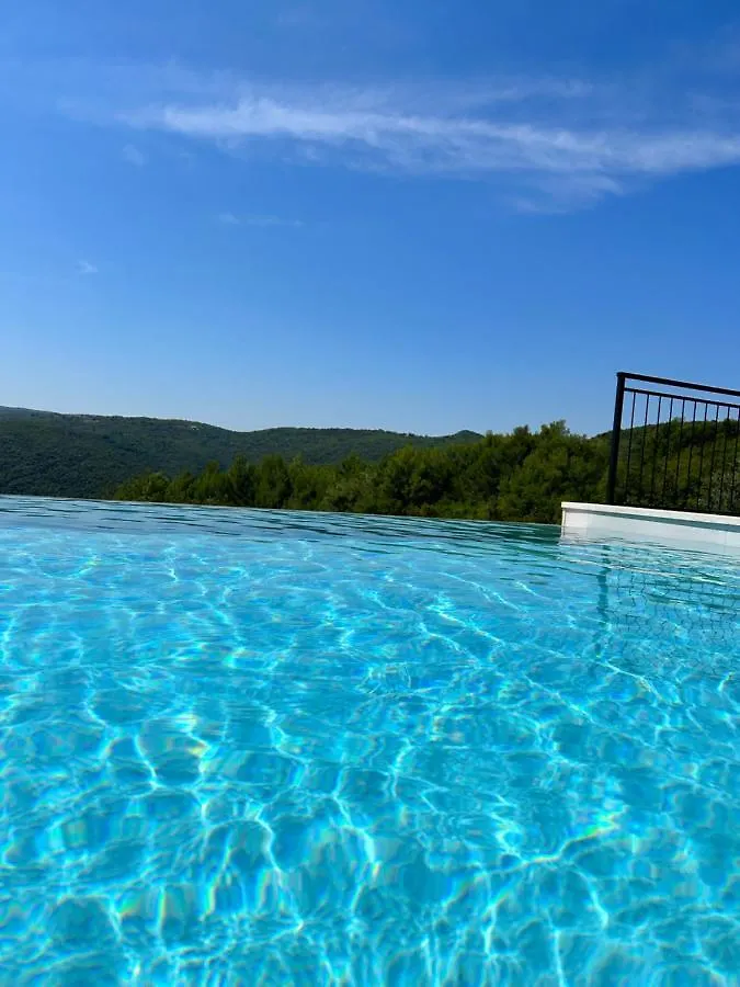 V Residence Apartments Rabac