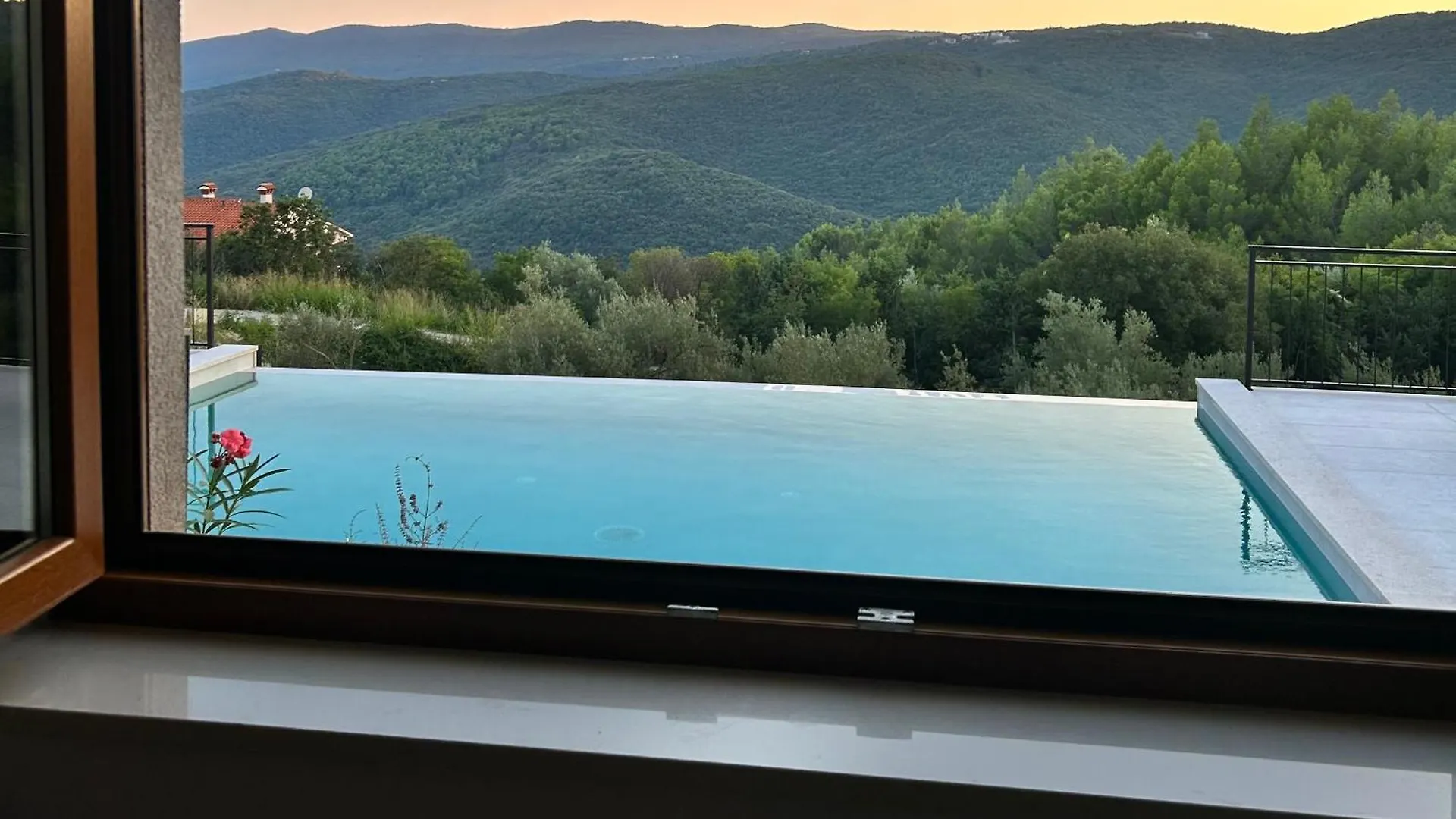V Residence Apartments Rabac