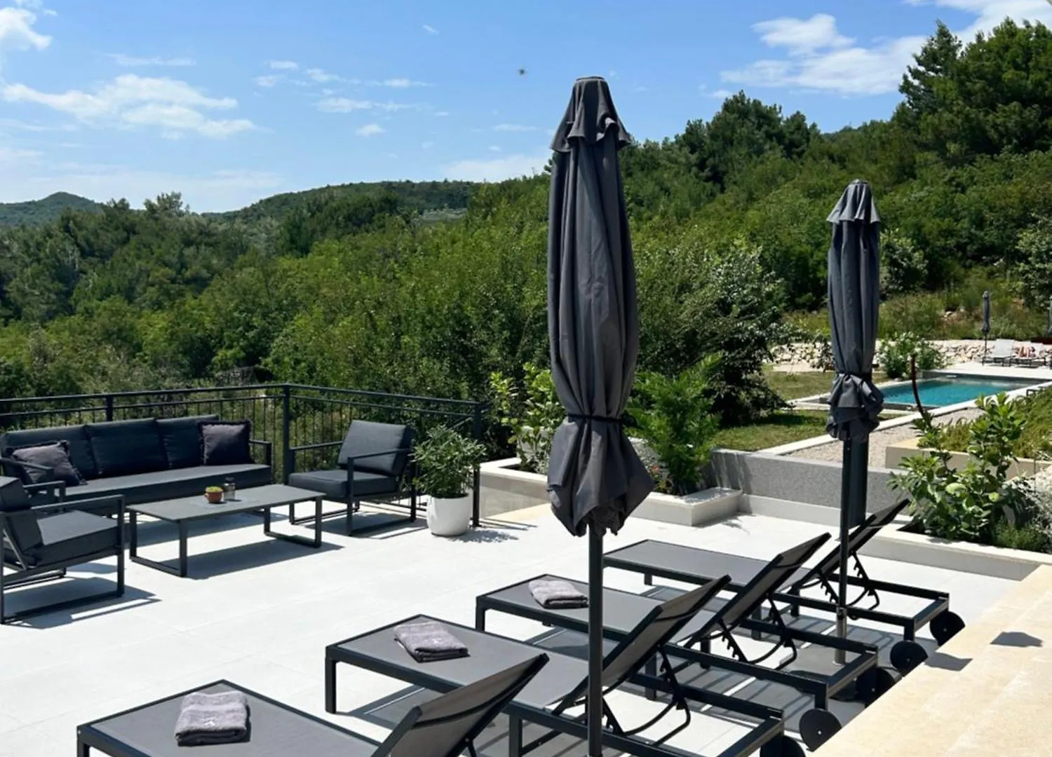 V Residence Apartments Rabac